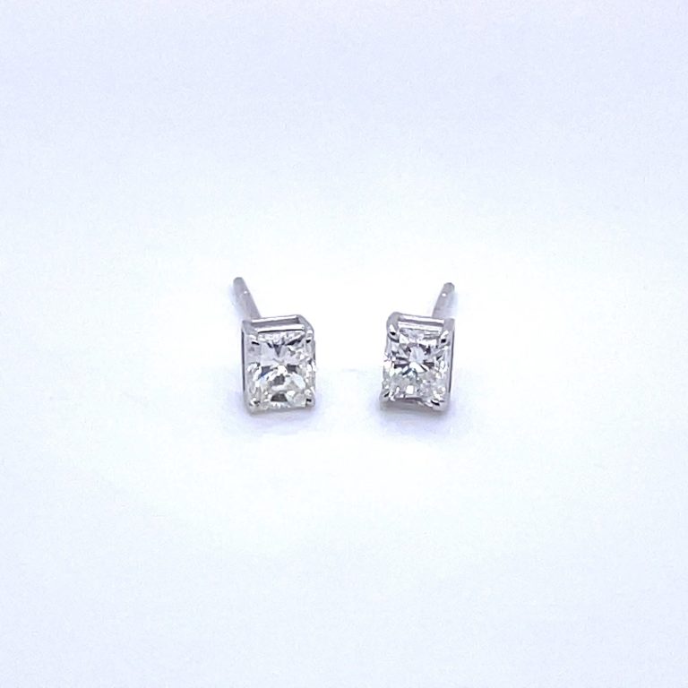 Diamond Stud Earrings New