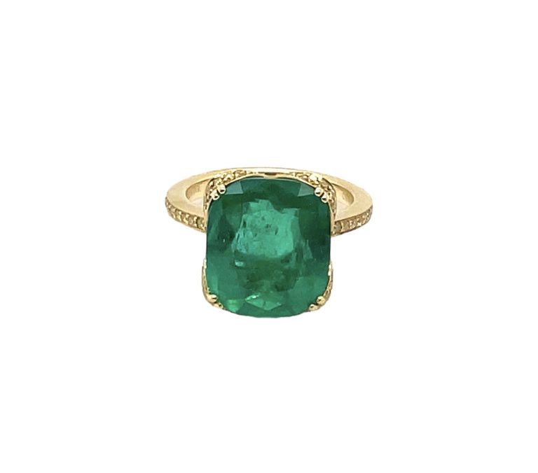 Emerald Ring Pear Shape